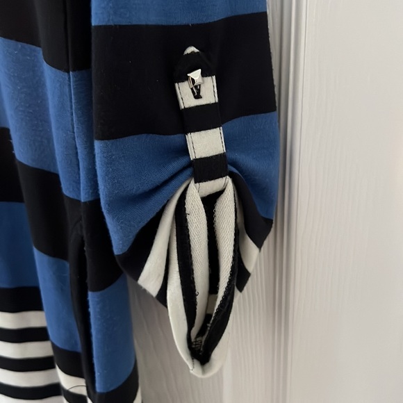 Comfortable and Cute Long Sleeve Dress - Picture 2 of 4